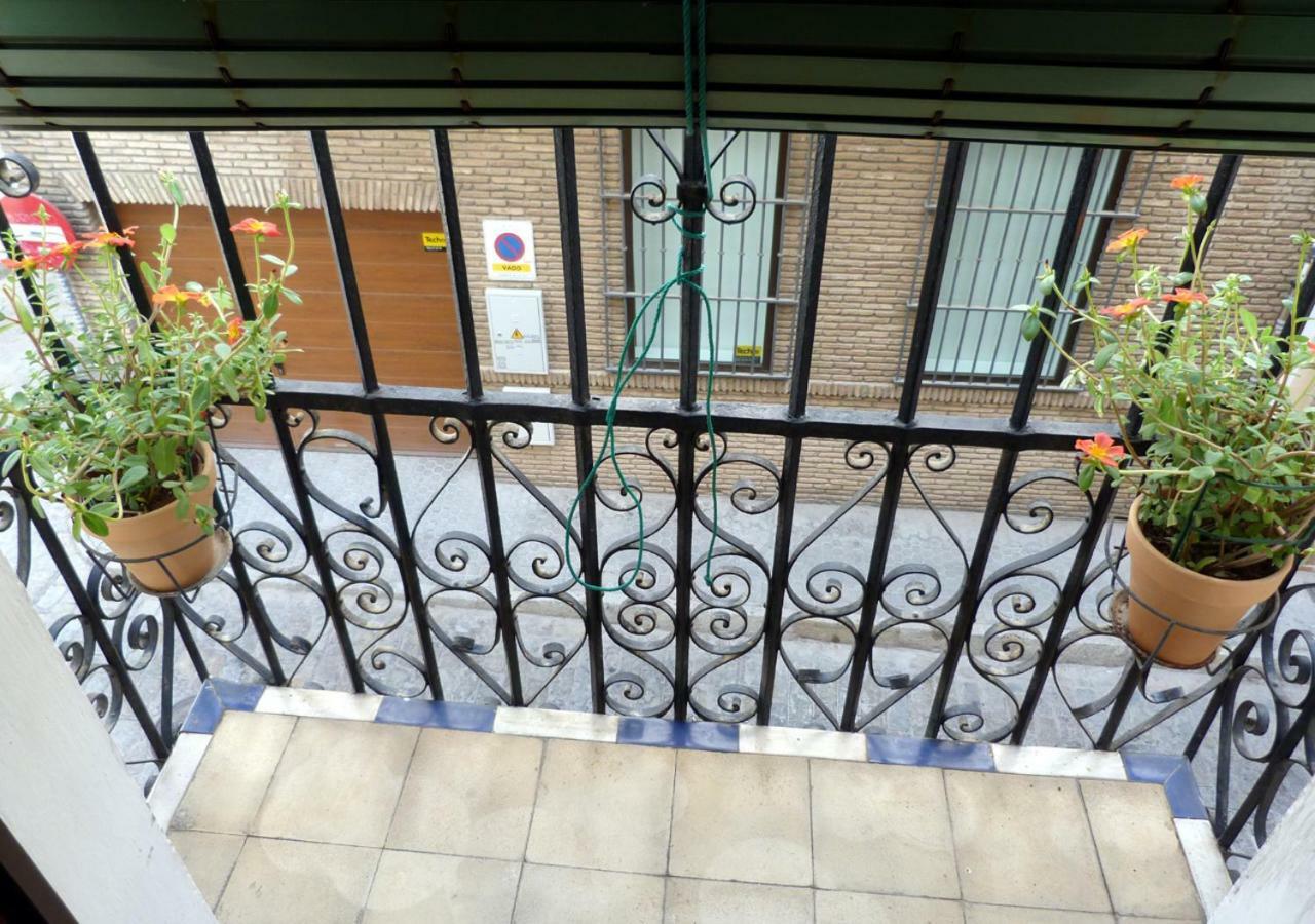 Appartement Rodo Arenal à Séville Extérieur photo